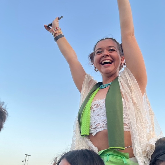 hi🦋🦋🦋 - Picture 4 of 4